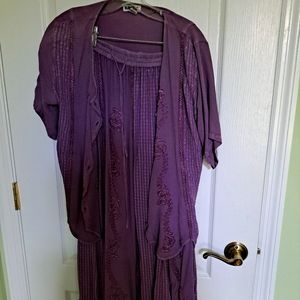 Kattus Purple Skirt W/Short Sleeve Top Size LargeWaist